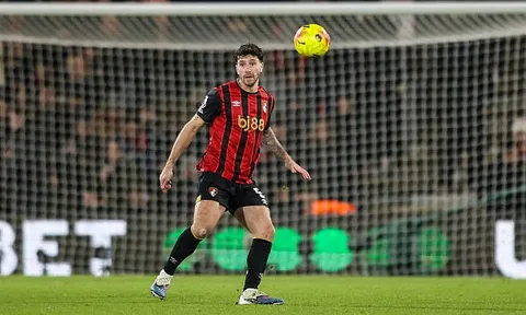 Chelsea chốt 3 mục tiêu trung vệ ở chợ Đông