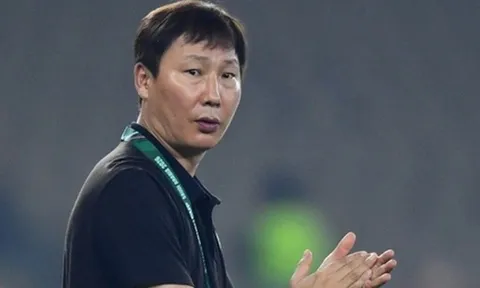 Chuyên gia Richard Harcus giải mã chiến thuật cao tay của HLV Kim Sang-sik