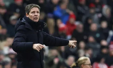 Glasner tự thu hẹp đường đến Man Utd vì vạ miệng