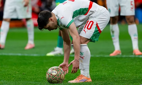 HLV Morocco hé lộ lý do Diaz đá hỏng penalty