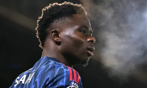 Arsenal đi trên dây khi dùng Saka ở tuần lễ phán quyết