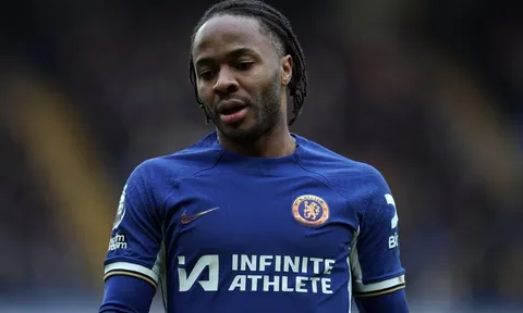 Conte ra tay giải cứu Sterling sang Napoli