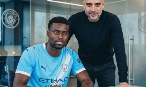 Guehi là món hời giải cứu hàng thủ Man City