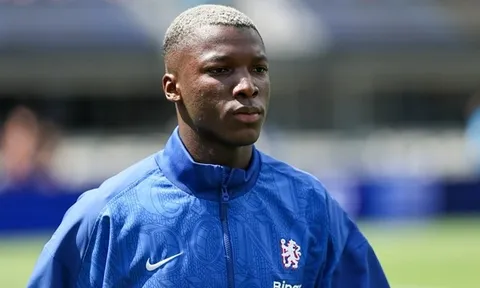Yorke khuyên Man Utd chiêu mộ Caicedo để đua vô địch