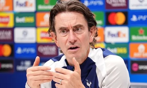 Thomas Frank vẫn được Tottenham tin tưởng