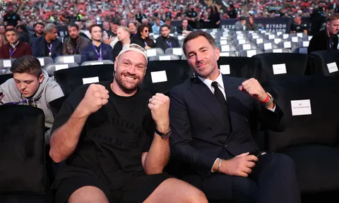 Eddie Hearn mừng rỡ trước sự trở lại của Tyson Fury: 'Cậu ấy vẫn đang ở đỉnh cao phong độ'