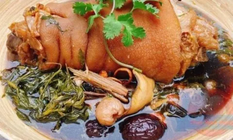 Món “đại bổ” mùa lạnh được nhiều người săn đón nhưng bác sĩ cảnh báo 6 nhóm người tuyệt đối không nên ăn