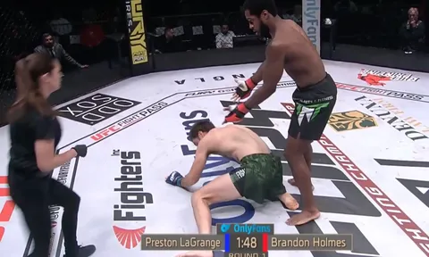 Trọng tài 'ngó lơ' võ sĩ bị knock-out, gây phẫn nộ tại sự kiện MMA