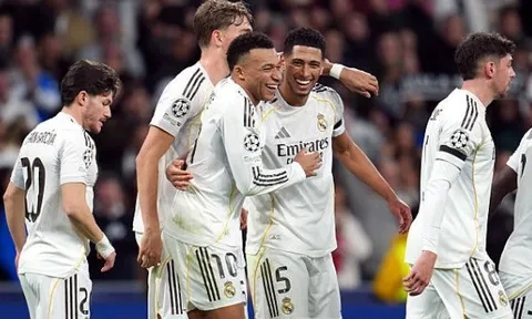 Real Madrid đè bẹp Monaco 6-1, giành vé vào vòng 1/8 Champions League