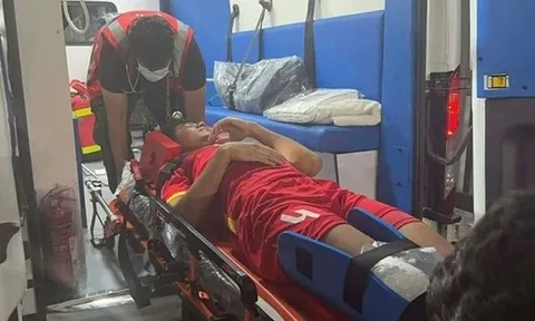 Trung vệ Hiểu Minh nói lời gan ruột sau chấn thương đứt dây chằng