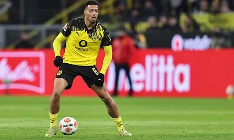 Tin đồn chuyển nhượng tối 22/1: Lewandowski chốt tương lai; MU đấu Chelsea vụ Nmecha