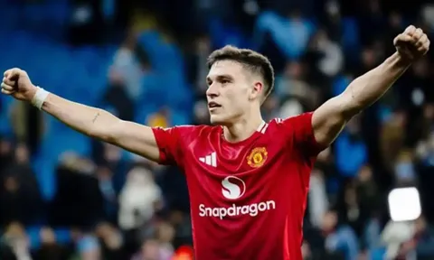 Ajax muốn giải cứu Ugarte khỏi MU