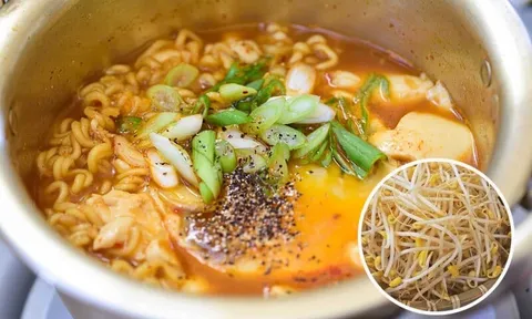 Mỳ tôm ăn cùng 1 thứ vừa ngon vừa rẻ, khỏi lo nóng trong