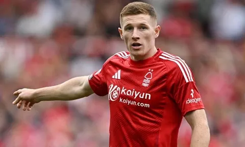 Elliot Anderson từ chối MU để chọn Man City