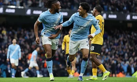 Semenyo rực sáng, Man City hạ gục Wolves trong ngày Haaland dự bị