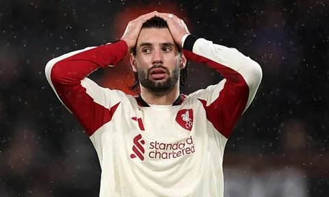 Liverpool thua đau vì nghịch lý kiểm soát bóng