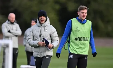 Rosenior tuyên bố Chelsea đủ sức khoan phá mọi hàng thủ