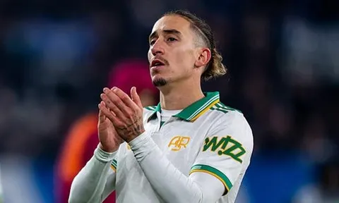 Liverpool bán Robertson cho Tottenham, gọi lại Tsimikas