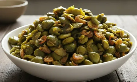 Quả mắm – loại trái mọc giữa rừng ngập mặn bất ngờ “lên giá”, được săn lùng hơn 100.000 đồng/kg