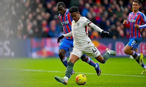 Rosenior tiết lộ kế hoạch sử dụng Estevao tại Chelsea