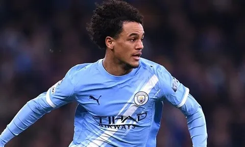 Pep Guardiola xác nhận Oscar Bobb muốn rời Man City