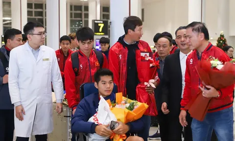 Trung vệ Nguyễn Hiểu Minh chưa ấn định ngày mổ dây chằng