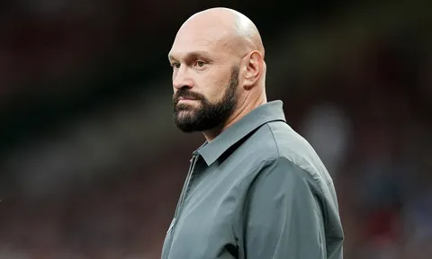 Tyson Fury trở lại: Ngắm nghía Fabio Wardley, bỏ ngỏ đại chiến với Anthony Joshua