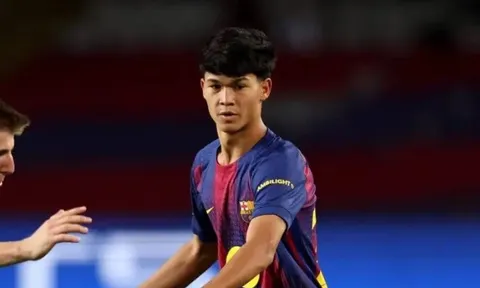 CHÍNH THỨC! PSG hoàn tất thương vụ Dro Fernandez từ Barcelona