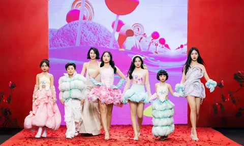 Con gái siêu mẫu Xuân Lan cùng dàn mẫu nhí đốn tim khán giả trong loạt thiết kế ngọt ngào “Holiday Pastel Dream”