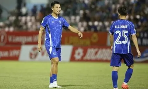 Mạc Hồng Quân tái xuất V-League khoác áo Becamex TP.HCM
