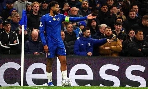 2 CĐV nhập viện, Chelsea cảnh báo khẩn cấp tại Naples