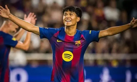 Dani Olmo lên tiếng về sự ra đi bất ngờ của "thần đồng" Dro