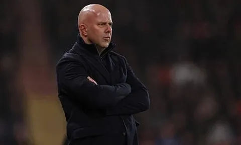 Arne Slot thừa nhận Liverpool chơi tệ hại ở các quả bóng chết