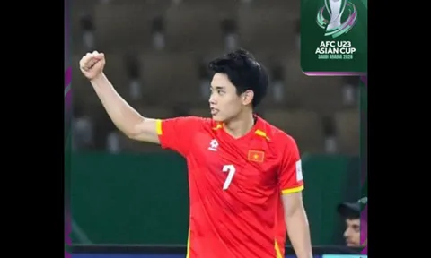 AFC đề cử siêu phẩm đánh đầu ngược của Đình Bắc