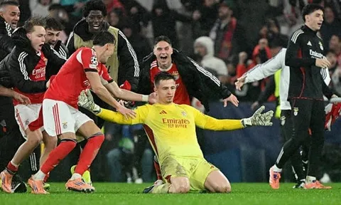 Phút 98 điên rồ của Trubin giải cứu Benfica