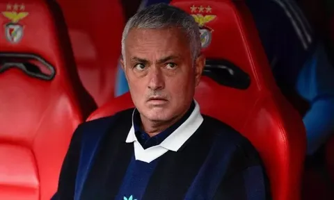 Mourinho được Real Madrid và Bồ Đào Nha săn đón