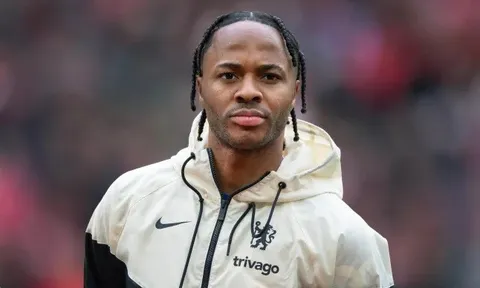 Rời Chelsea, Sterling được khuyên gia nhập Tottenham