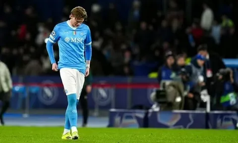 Báo Ý chê McTominay nhạt nhòa ngày Napoli bị loại