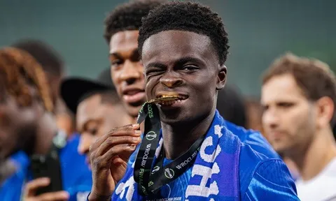 Man Utd tìm thấy gì ở "người thừa" Chelsea Tyrique George?