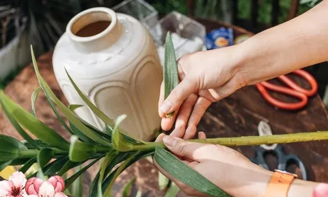Mẹo cắm hoa cứng cáp, thơm ngào ngạt 1 tuần vẫn tươi như mới