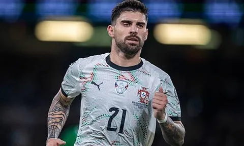 Romano tiết lộ sự thật vụ MU liên hệ Ruben Neves