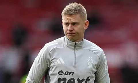 Romano chốt xong tương lai của Zinchenko tại Arsenal