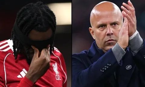 Bão chấn thương tàn phá hàng thủ Liverpool