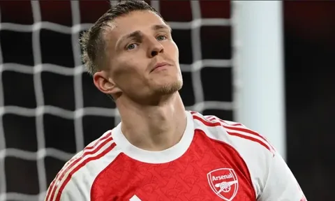 Arsenal đừng để tâm lý bạc nhược phá hỏng ngai vàng