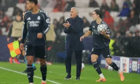 CĐV Real choáng váng vì kịch bản tái đấu Mourinho