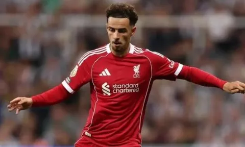 James Pearce bác bỏ tin đồn Curtis Jones rời Liverpool sang Inter