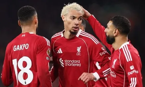 Ekitike rực sáng đưa Liverpool tìm lại niềm vui đầu năm 2026