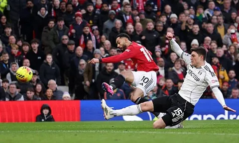 Alan Smith thán phục cú dứt điểm đẳng cấp của Cunha