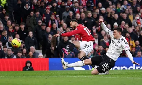 Ma thuật Matheus Cunha thắp sáng Old Trafford