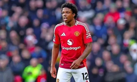 Malacia phẫn nộ vì bị sếp lớn Man Utd chặn đường rời đi